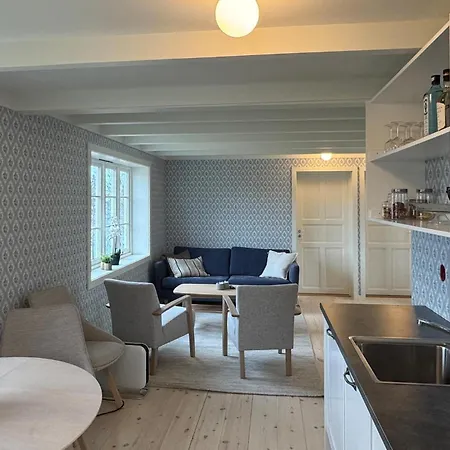 3 Bedroom Awesome In Holiday home