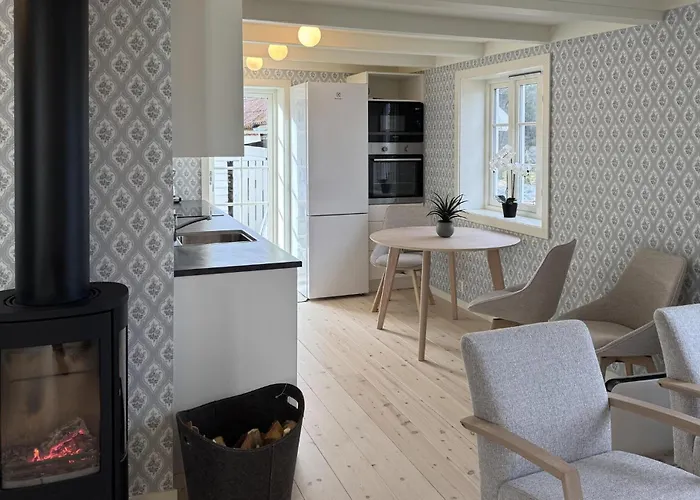 3 Bedroom Awesome In *