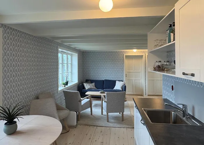3 Bedroom Awesome In Holiday home