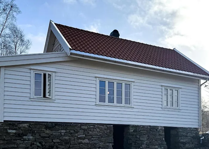 Holiday home 3 Bedroom Awesome In